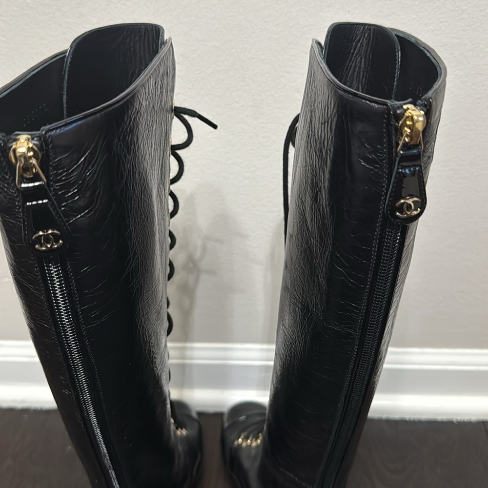 Women's Black Lace-Up Knee-High Boots - Picture 6 of 14